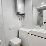 Pasteur 아파트 *