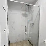 Pasteur 아파트