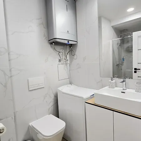 Pasteur Apartment *